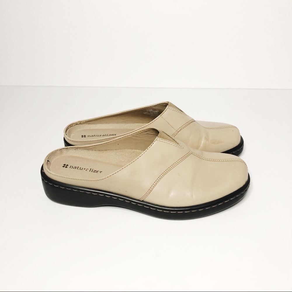 Naturalizer Tan Slip on Shoes Size 7.5